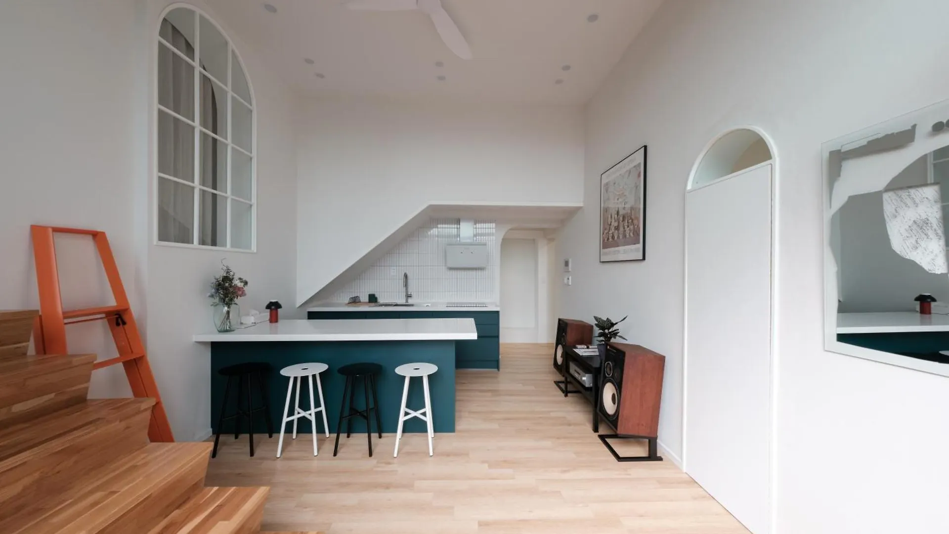 Blik Stille Hyochang 101 Yongsan Premium Houses kontakt